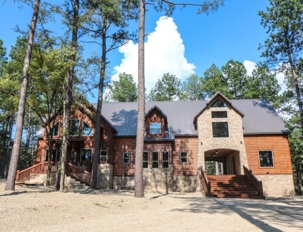 Beavers Bend Lodging | 3 Large Group Rentals You Won’t Want to Miss!